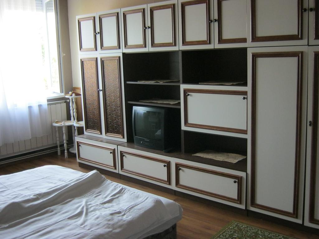 Kitti Apartman Balatonboglár Rom bilde